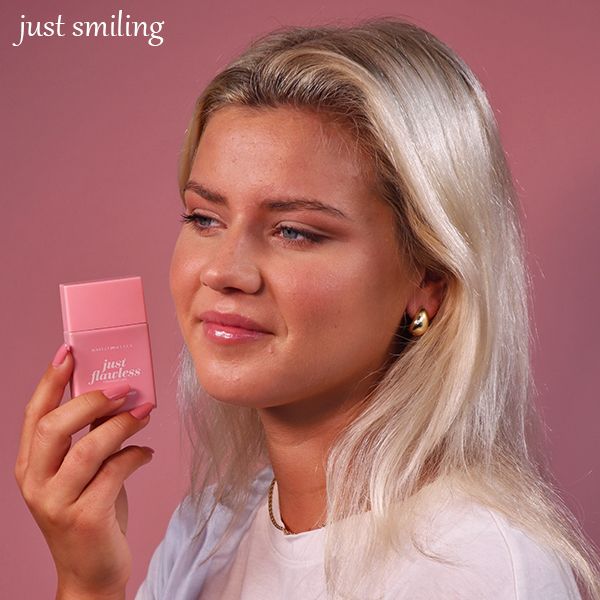 #Färg_Just Smiling