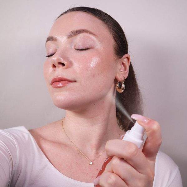 Spray On Serum Mist - Cica från Makeup Mekka – bild 2