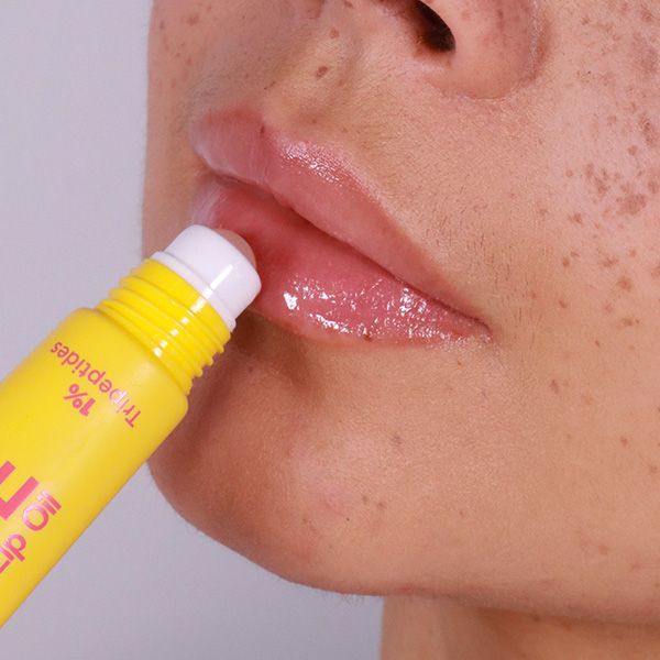 Peptide Lip Oil från Makeup Mekka – bild 4