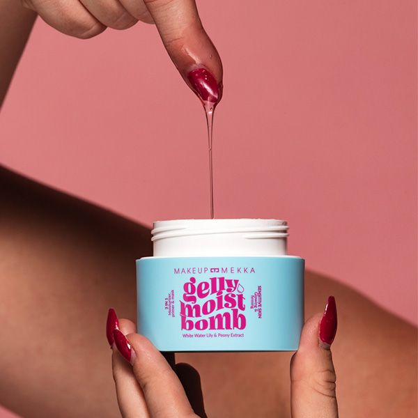 Gelly Moist Bomb 3 in 1 - Sensitive Skin från Makeup Mekka – bild 6