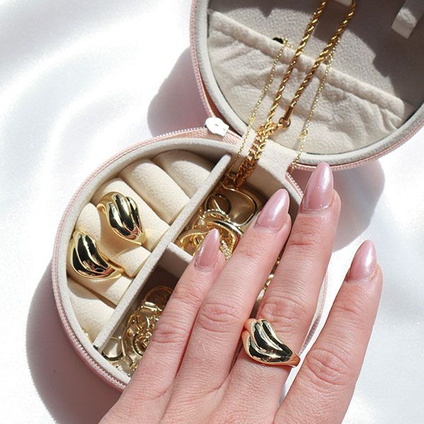 Chunky Waves Ring från Makeup Mekka – bild 3