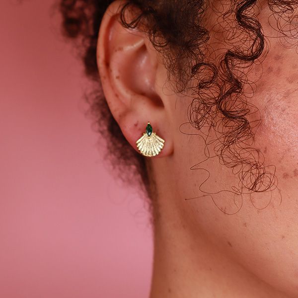 Green Sparkle Sea Shell Earrings från Makeup Mekka – bild 4