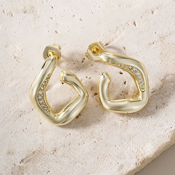 Crystal Wave Earrings från Makeup Mekka – bild 2
