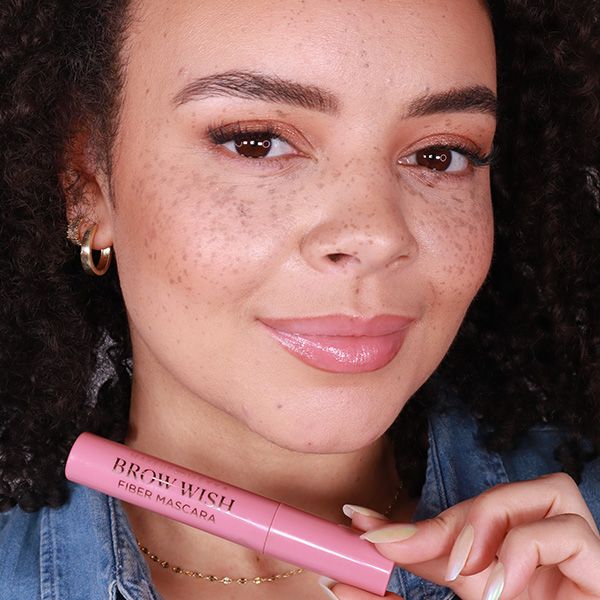 Brow Wish Fiber Mascara från Makeup Mekka – bild 3