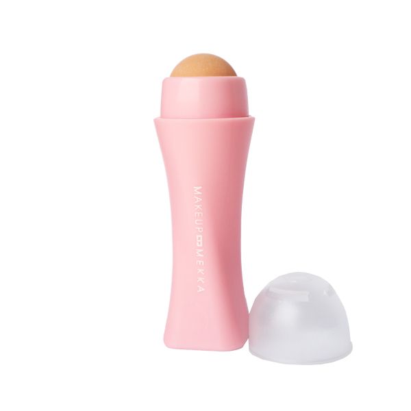 Oil Absorbing Volcanic Roller från Makeup Mekka