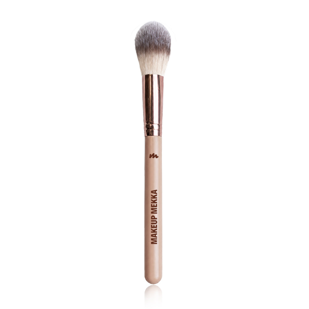 307 Highlighter Brush från Makeup Mekka
