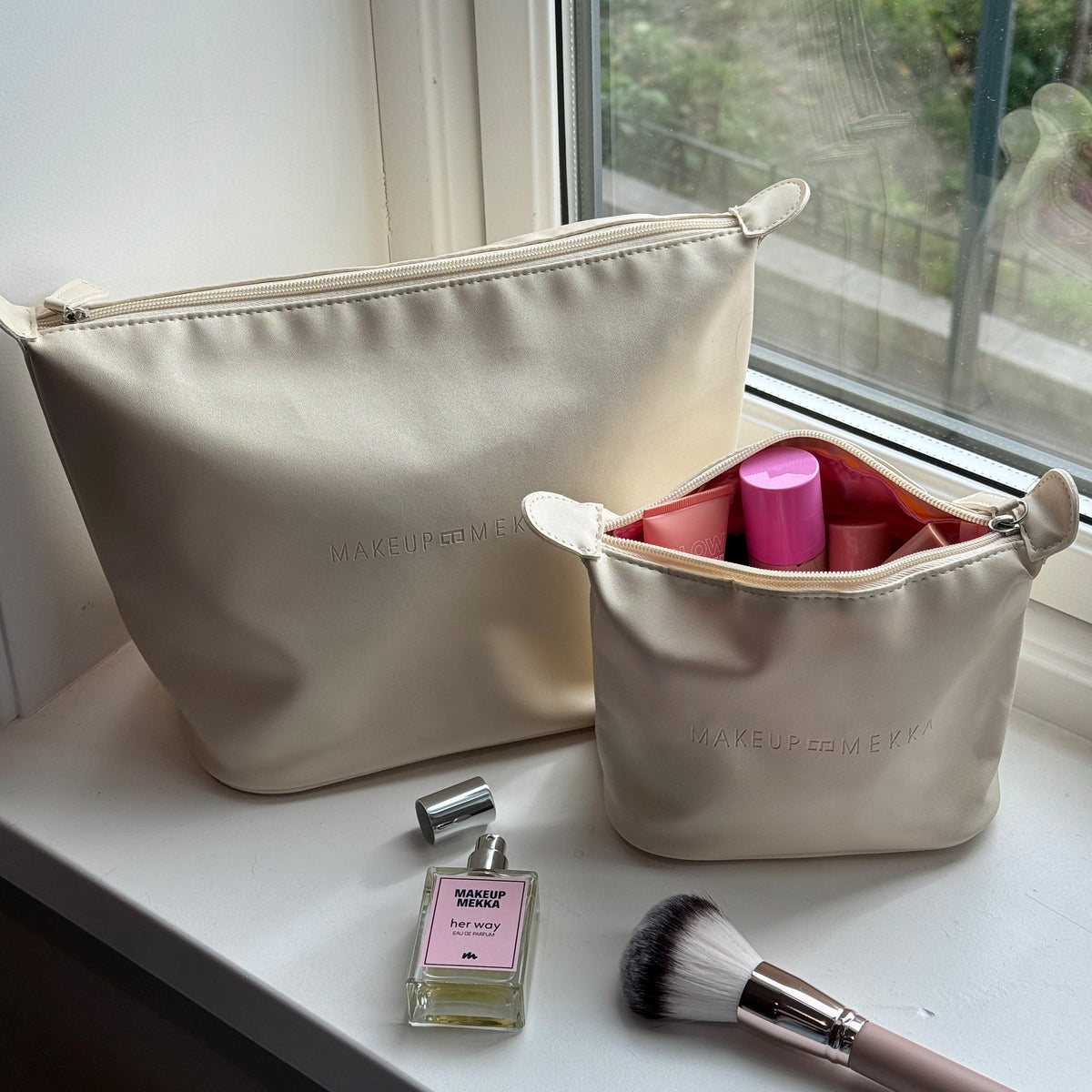 Wash & Go Makeup Bag Small